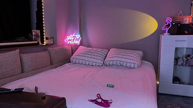 Secret Lovers1 online show from July 2026 07:40:02 PM