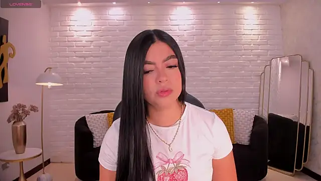 Snapshot of NataliaGaret chatting on February 2026 01:54:01 AM NataliaGaret online show from February 2026 01:54:01 AM