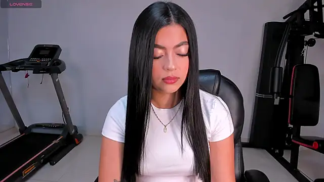 Snapshot of NataliaGaret chatting on February 2026 02:12:02 AM NataliaGaret online show from February 2026 02:12:02 AM