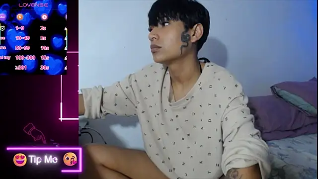 Papi Mami Live online show from November 2025 02:57:02 AM