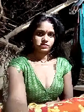 Snapshot of Harini_Gautam chatting on November 2025 07:01:02 PM Harini Gautam online show from November 2025 07:01:02 PM