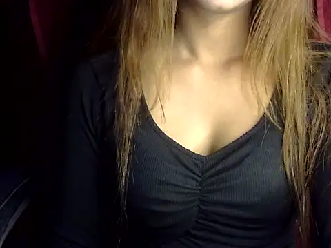 heartless Queen online show from November 2025 05:19:02 AM