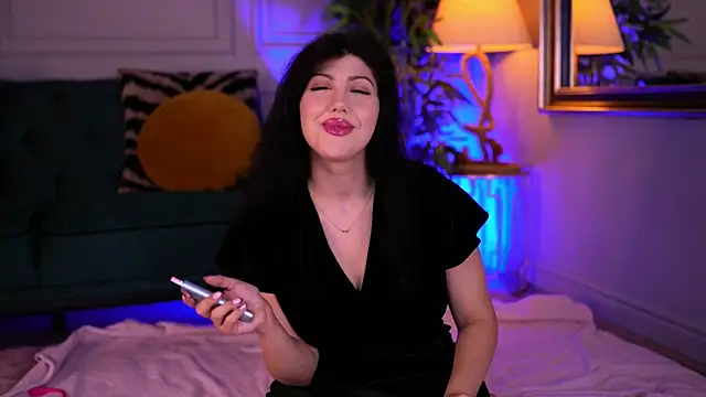 Snapshot of AlenaCapricious chatting on November 2025 06:06:02 PM AlenaCapricious online show from November 2025 06:06:02 PM