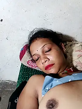 Snapshot of Chandni_Love143 chatting on September 2025 04:18:01 PM Chandni Love143 online show from September 2025 04:18:01 PM