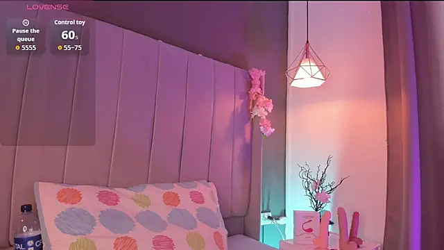 Snapshot of valeria_rouse28 chatting on November 2025 06:43:01 PM valeria rouse28 online show from November 2025 06:43:01 PM