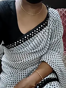 Rithya27 online show from April 2026 06:10:01 PM