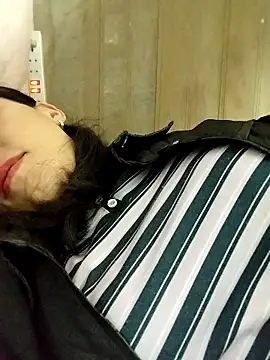 Sinejdk3 online show from November 2025 10:01:02 PM