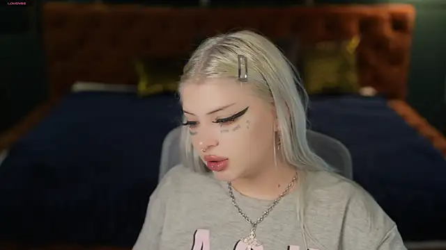 Yuki sun online show from November 2025 03:33:02 PM