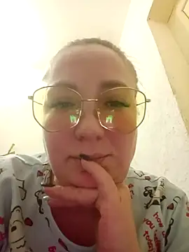 Snapshot of Kiss_Eva chatting on March 2026 05:03:01 PM Kiss Eva online show from March 2026 05:03:01 PM