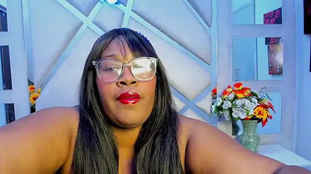 Snapshot of Bloom_B chatting on February 2026 02:06:02 PM Bloom B online show from February 2026 02:06:02 PM