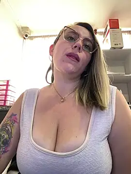 CurvyLust x online show from February 2026 02:35:01 PM