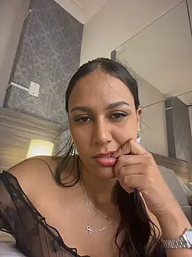 MiilaBlake online show from February 2026 07:29:01 PM