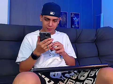 david santos16 online show from October 2025 12:20:01 AM