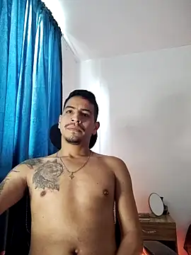 Snapshot of Juann-cock chatting on November 2025 01:58:01 PM Juann-cock online show from November 2025 01:58:01 PM