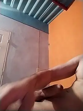 KingMaxiZ online show from October 2025 05:17:02 AM