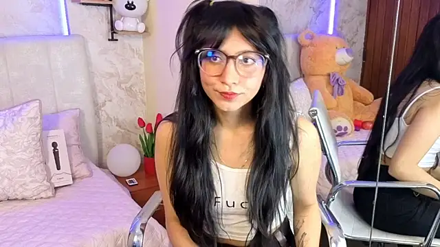 VioletxBloom online show from February 2026 08:36:01 PM