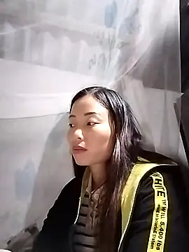 Snapshot of Annaacutee chatting on November 2025 01:13:01 PM Annaacutee online show from November 2025 01:13:01 PM