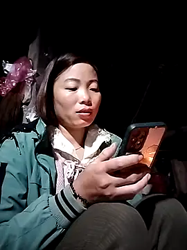 Snapshot of Annaacutee chatting on November 2025 10:32:02 PM Annaacutee online show from November 2025 10:32:02 PM