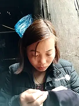 Snapshot of Annaacutee chatting on December 2025 01:21:02 AM Annaacutee online show from December 2025 01:21:02 AM