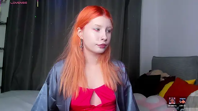 Snapshot of VelvetBlitz chatting on December 2025 03:06:01 PM VelvetBlitz online show from December 2025 03:06:01 PM