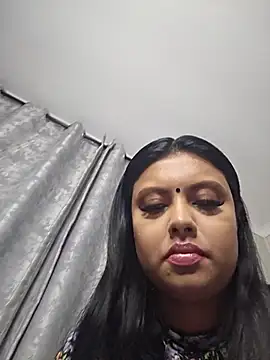 Indian GlowingMiax online show from November 2025 01:33:02 AM