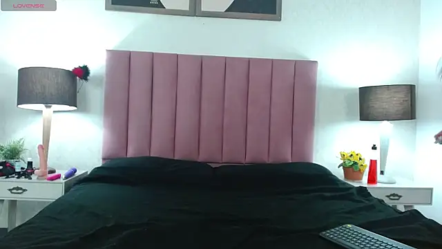 Lolagolden1 online show from October 2025 12:12:02 PM