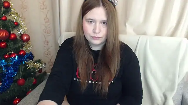 Snapshot of AdelinaLawson chatting on December 2024 01:30:02 PM AdelinaLawson online show from December 2024 01:30:02 PM