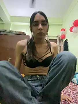 kaylee demm online show from November 2025 02:09:02 PM