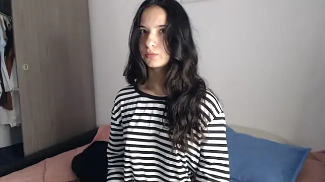   abrill   online show from December 2025 07:59:01 AM