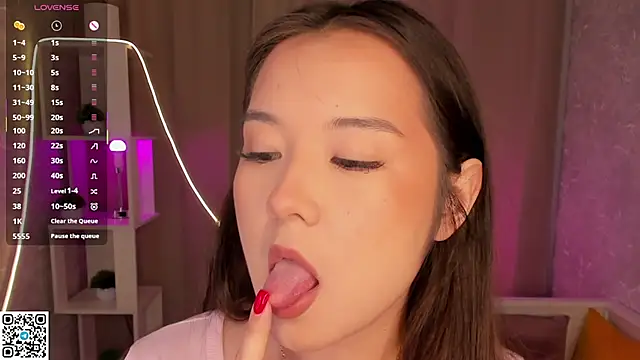 AlberthaEscue online show from November 2025 04:12:02 AM