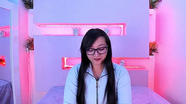 Skye bluee  online show from October 2025 03:29:01 AM