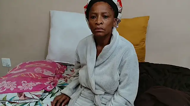 Snapshot of SugarPoppy24xxx chatting on November 2025 06:02:02 AM SugarPoppy24xxx online show from November 2025 06:02:02 AM