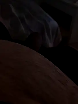 Snapshot of t-dog26 chatting on November 2025 05:28:02 AM t-dog26 online show from November 2025 05:28:02 AM