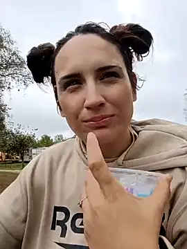 Snapshot of lillylooney chatting on September 2025 08:12:02 PM lillylooney online show from September 2025 08:12:02 PM