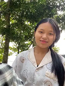 milo bae online show from April 2026 01:33:01 AM