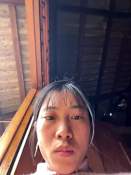 EmLy02 online show from December 2025 05:02:01 AM