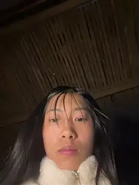 EmLy02 online show from March 2026 11:14:01 AM