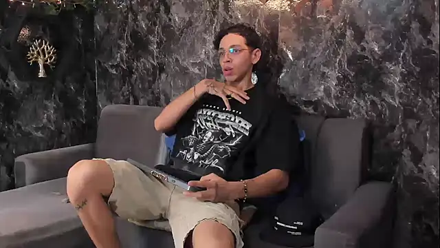 nicolai drake online show from November 2025 11:03:01 PM