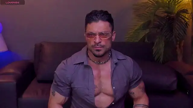 Snapshot of dennis_cox1 chatting on November 2025 03:34:01 PM dennis cox1 online show from November 2025 03:34:01 PM