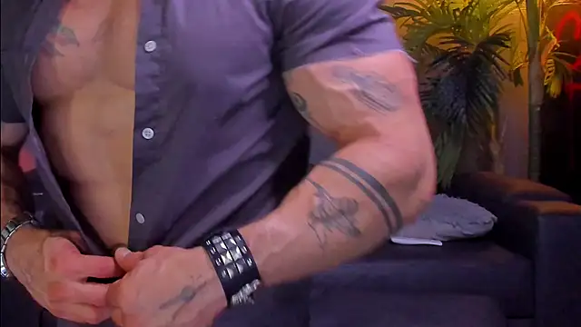 Snapshot of dennis_cox1 chatting on November 2025 06:12:02 AM dennis cox1 online show from November 2025 06:12:02 AM