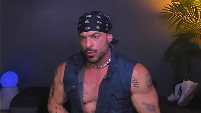 Snapshot of dennis_cox1 chatting on November 2025 09:09:01 AM dennis cox1 online show from November 2025 09:09:01 AM