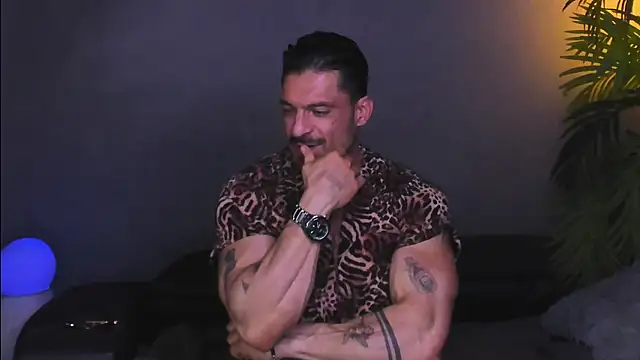 Snapshot of dennis_cox1 chatting on December 2025 08:23:01 AM dennis cox1 online show from December 2025 08:23:01 AM