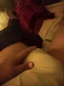 Snapshot of mM0140 chatting on November 2025 10:41:02 AM mM0140 online show from November 2025 10:41:02 AM