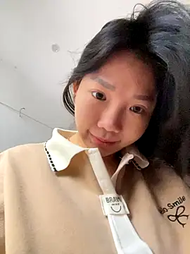 Miumieu online show from November 2025 05:50:01 AM