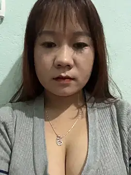 qinejr37 online show from November 2025 01:25:02 AM