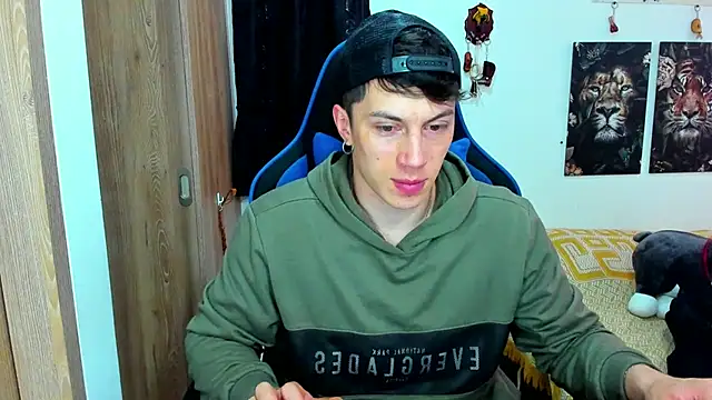 Snapshot of javiersexymann chatting on January 2025 07:42:01 PM javiersexymann online show from January 2025 07:42:01 PM