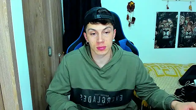 Snapshot of javiersexymann chatting on January 2025 10:56:01 PM javiersexymann online show from January 2025 10:56:01 PM