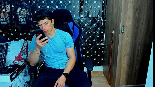 javiersexymann online show from January 2026 10:44:02 PM