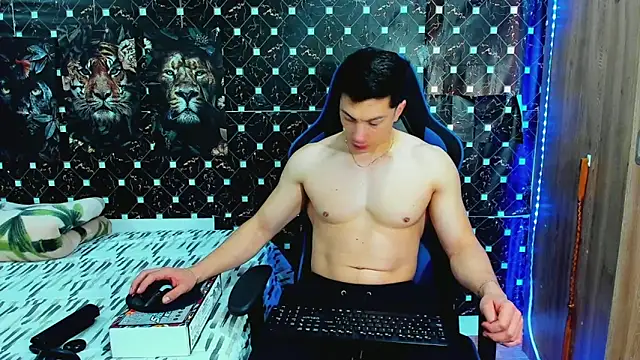 Snapshot of javiersexymann chatting on June 2026 07:03:02 PM javiersexymann online show from June 2026 07:03:02 PM
