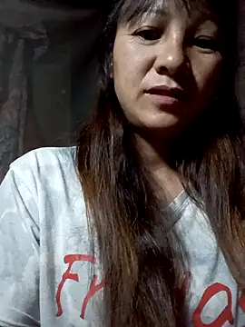 Snapshot of Mini3333 chatting on December 2025 11:21:02 PM Mini3333 online show from December 2025 11:21:02 PM